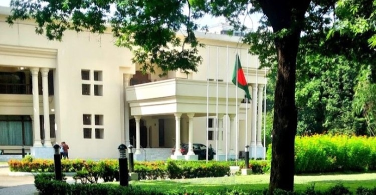 যমুনার সামনে অবস্থান নেওয়ার ঘোষণা দিলেন হাসনাত